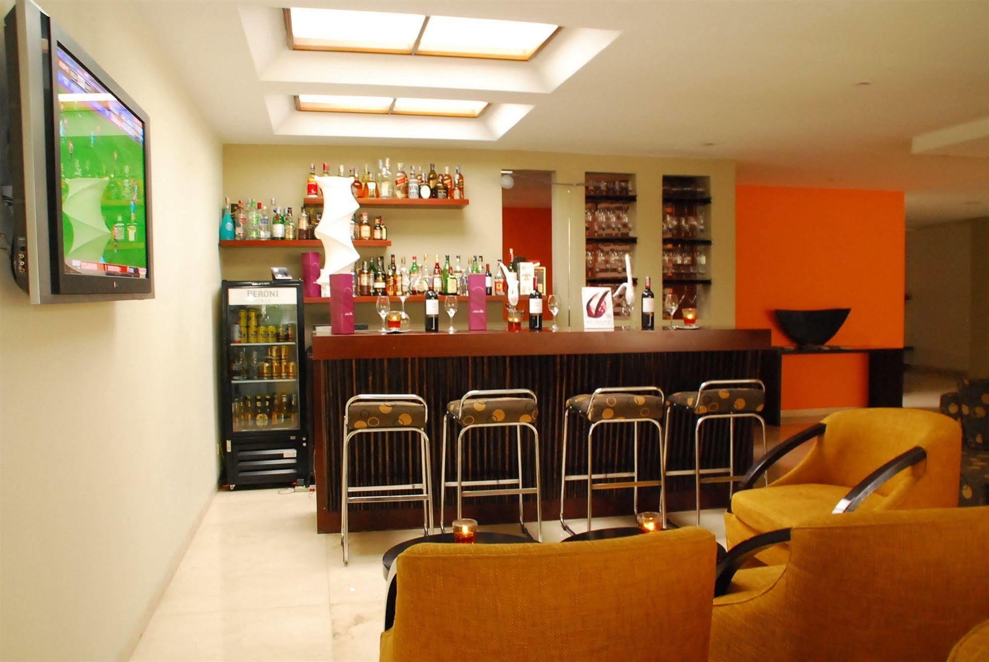Richmond Suites Hotel Bogota Exterior photo